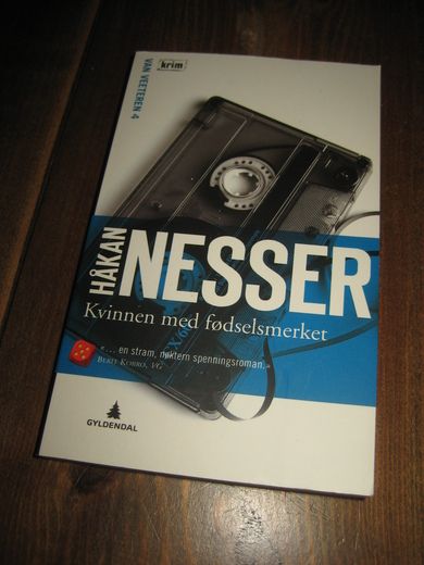 NESSER: KVINNEN MED FØDSELSMERKET 2011