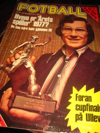FOTBALLREVYEN 1977 nr 042