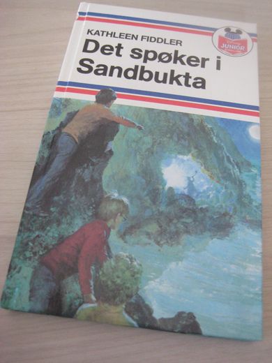 FIDDLER: DET SPØKER I SANDBUKTA. 1983.