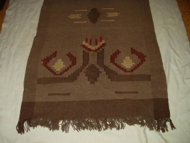 Stor voven duk eller teppe 150 * 88 cm stort gammelt