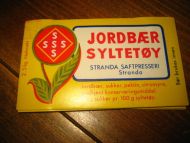 Etikett JORDBÆR SYLTETØY fra Stranda Saftpresseri 60-70 tallet Lag ditt eget syltetøy og bruk en dekorati etikett