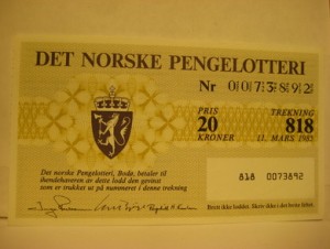 1985, trekning 818,                  DET NORSKE PENGELOTTERI.            Nr. 0073892.