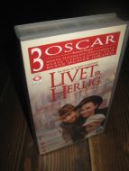 LIVET ER HERLIG 1997 112 MIN 7 ÅR