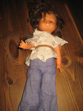 Eldre dokke ca 40 cm høg 60 tallet