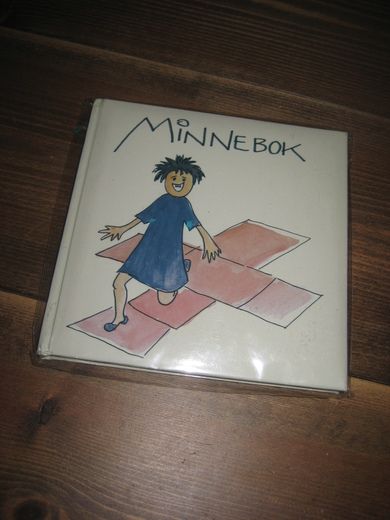 Ubrukt og uåpna MINNEBOK