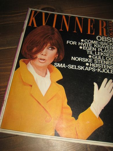 1967 nr 033 Kvinner og klær