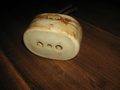 Gammel elektrisk installasjon 40 tallet