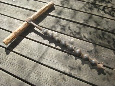 Gammel bor 1800 tallet ca 48 cm lang