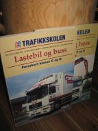 KVISVIK: Lastebil og buss. TRAFIKKSKOLEN.