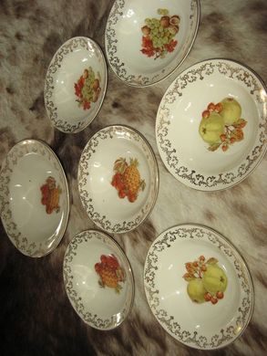 Stor skål og 6 små skåller (22 og 17 cm i diameter) 60 tallet