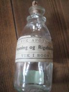 VIK APOTEK Honning og Rigabalsam 17 nov 1951