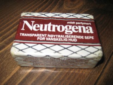 Uåpna pakke Neutrogena såpe, 2 pakning, Ella, Kristiansand, 70-80 tallet.