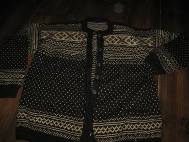 Pen heimestrikka jakke størrelse XL