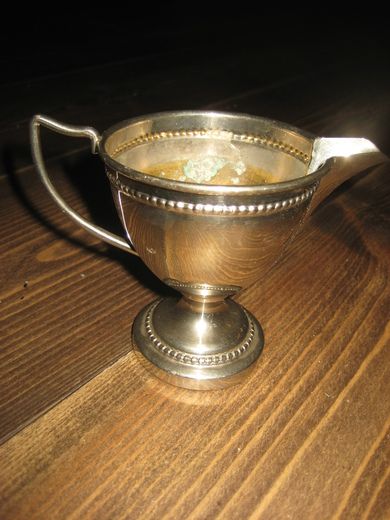 Gammelt plett ca 10 cm høg