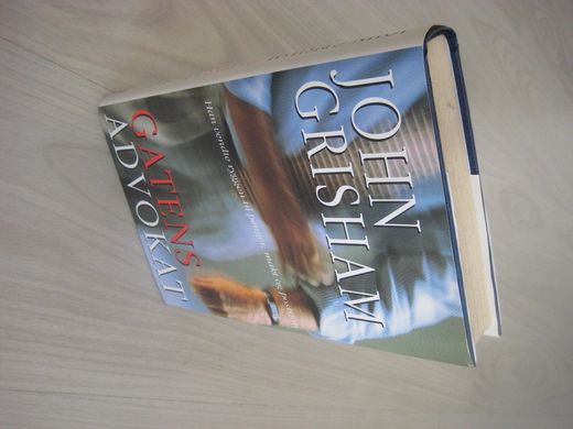 BRISHAM, JOHN: GATENS ADVOKAT. 2001. 