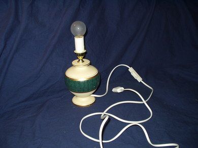 Pen bordlampe av nyere dato