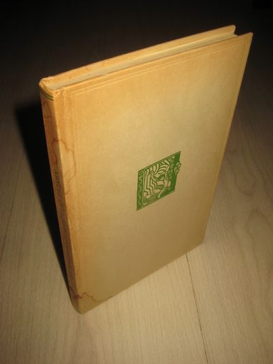 Øverland Arnulf: VI OVERLEVER ALLT Dikt fra krigsårene 1945