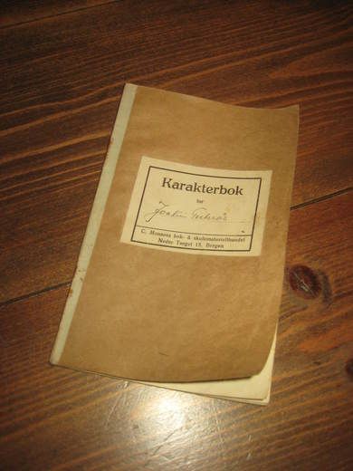 Karakterbok fra 1930