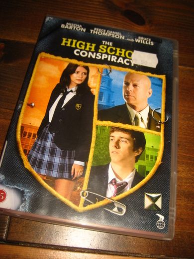 HIGH SCHOOL CONSPIRACY 15 ÅR 89 MIN 2008