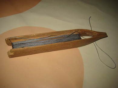 Gammelt redskap brukt til garnbøting ca 17 cm langt Tre