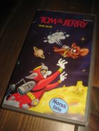 TOM & JERRY. TOM FLYR. 45 MIN.