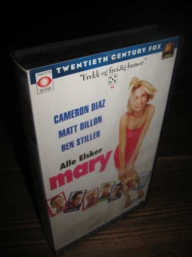 ALLE ELSKER MARY 1998 15 ÅR 117 MIN