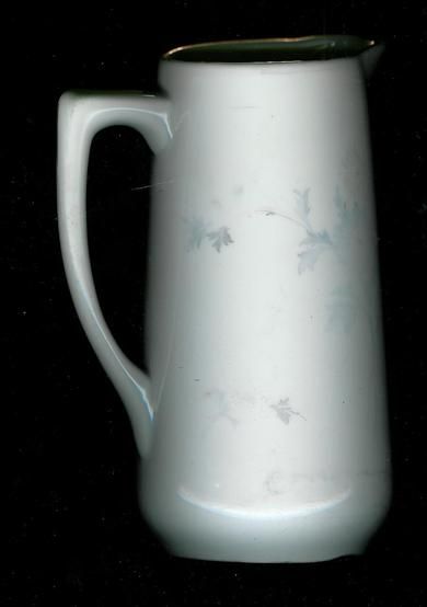 Porsgrunn melkemugge av eldre dato