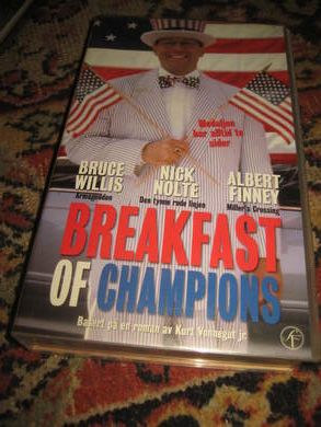 TRAVOLTA: FACE OFF 18 ÅR 123 MIN 1997