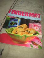 LARSSON: FINGERMAT & SÅNT. 2004.