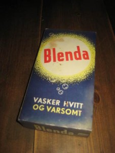 Meget pen pakke med innhold, BLENDA, fra Lilleborg, 50 tallet