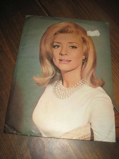 Mappe med brevpapir og konvolutter bilde av INGER STEVENS 60-70 tallet