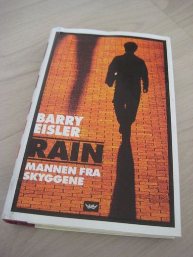 EISLER: RAIN. MANNEN FRA SKYGGENE. 2004.