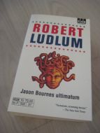 LUDLUM ROBERT: Jason Bournes ultimatum 2002