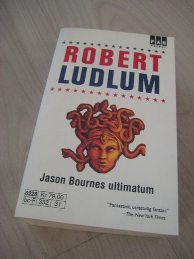 LUDLUM ROBERT: Jason Bournes ultimatum 2002