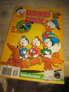 2001 nr 022 DONALD DUCK & CO