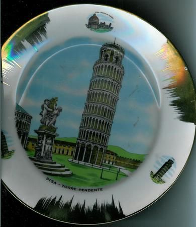 PISA- TORRE PENDENTE pyntetallerken i porselen