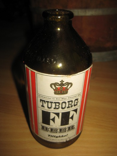 Flaske fra TUBORG FF BEAR. 50 tallet. Uten innhold. 