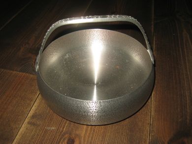 Skål med hank EIK TINN 274 H 70 tallet