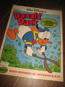 1981,nr 015, Donald Duck bygger svømmebasseng- og andre historier.