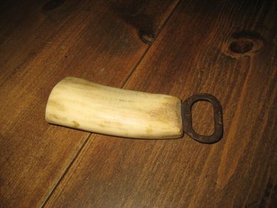 Flaskeåpner med beinskaft 50 tallet