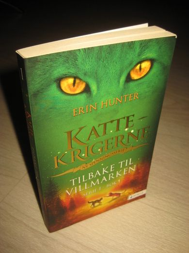 HUNTER ERIN: KATTEKRIGERNE TILBAKE TIL VILLMARKEN 2014