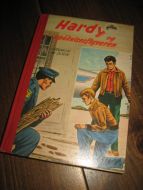 Hardy guttene  OG SPØKELSESFLYVEREN. Bok nr 49, 70 tallet. 