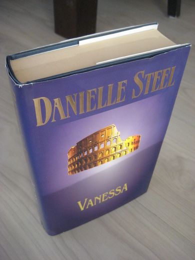 STEEL, DANIELLE: VANESSA. 1997.