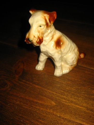 Pen poselenshund ca 10 cm høg