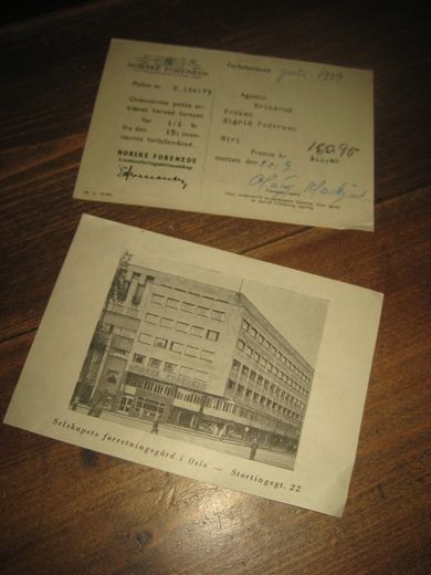 Kvitering på betalt polise i NORSKE FORENDE LIVSFORSIKRINGSSELSKAP med bilde av selskapets forretningsgård på baksida Juli 1949
