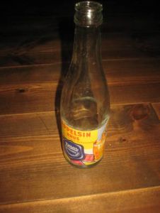 Flaske uten innhold, APPELSIN BRUS, fra Emdals Mineralvannfabrik, Stranda, 60 tallet.