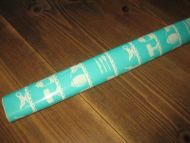 Rull med HYLLEPAPIR 5 meter 60 cm brei 80-90 tallet Dette er rull nr A7 Grønn