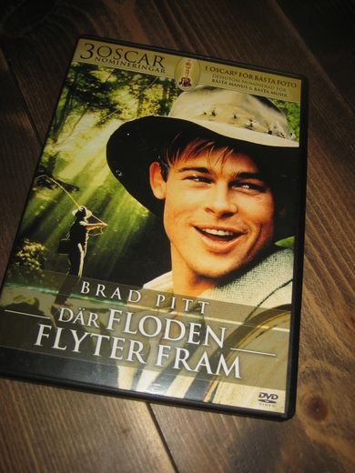 BRAD PIT: DER FLODEN FLYTER FRAM 119 MIN 11 ÅR