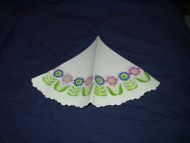 Serviett med blomstermotiv fra eldre samling
