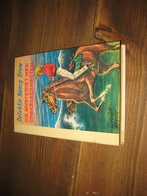 KEENE: DETEKTIV NANCY DREW OG MYSTERIET MED SPØKELSESHESTEN BOK NR 45 1969